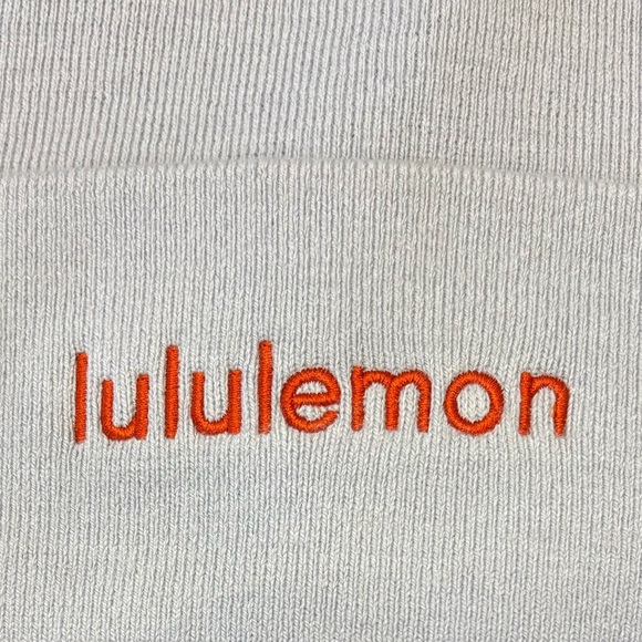 NWT Lululemon Warm Revelation Beanie In Serene Blue/SNOR One Size - Picture 3 of 5